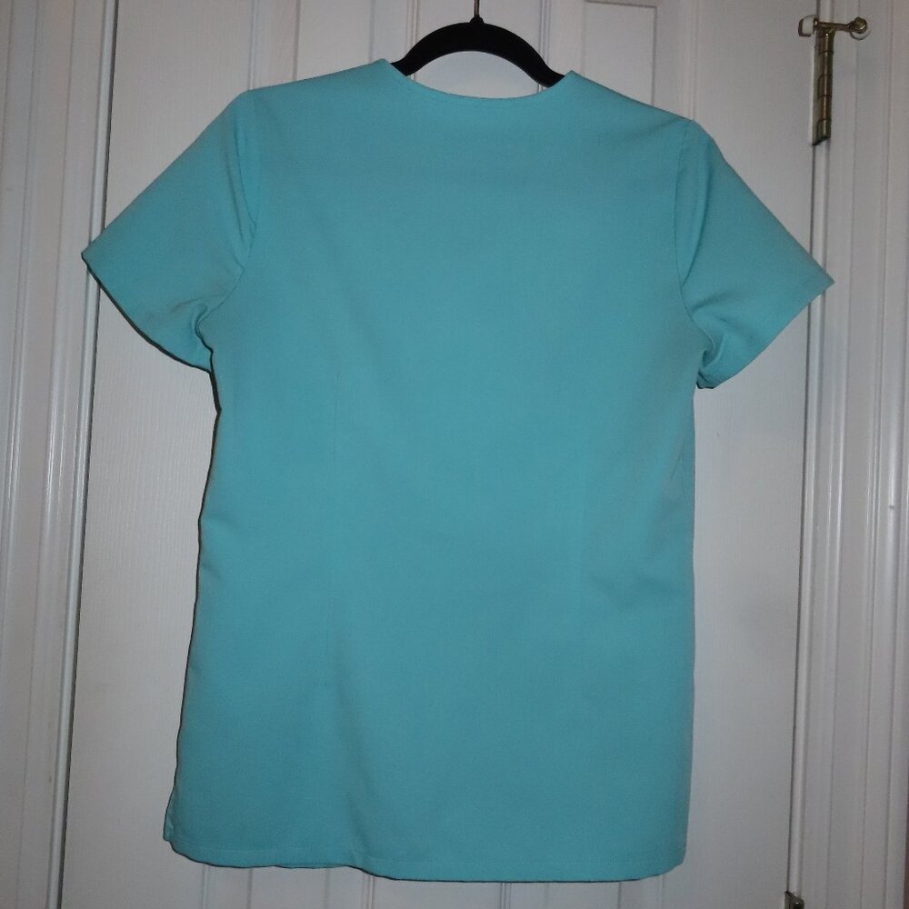 Women's Aqua Figs Scrubs *rare* - Picture 3 of 9
